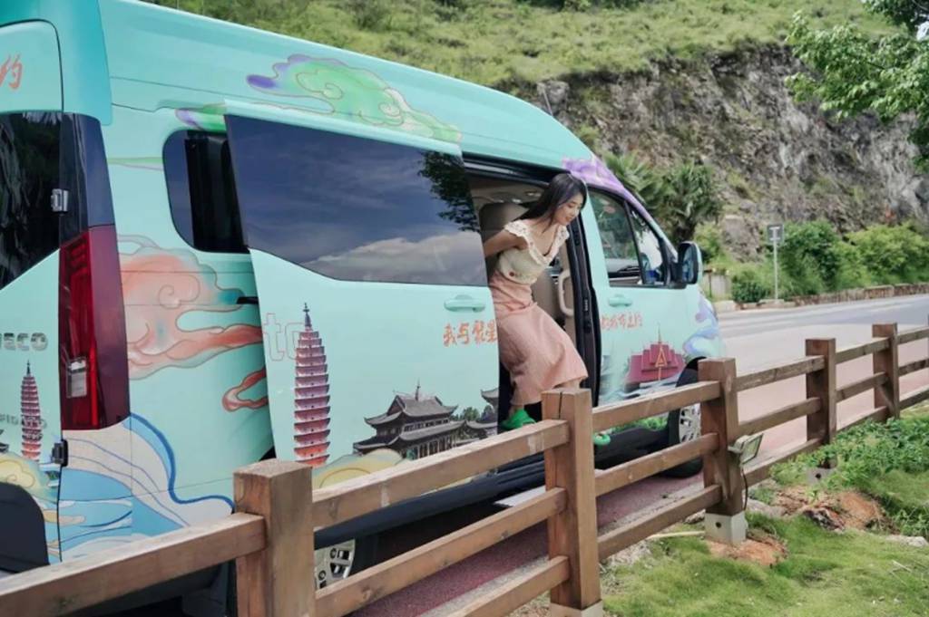 依维柯聚星:一台车搞定全场景,用户直呼“真香” - 第4张 - 提加商用车网 依维柯聚星:一台车搞定全场景,用户直呼“真香” - 第4张