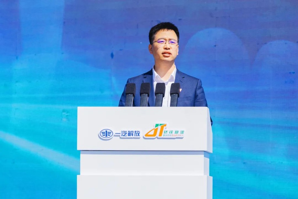 200台悍V中置轴轿运车交车!一汽解放与轿铁物流战略合作签约仪式成功举行 - 第5张 - 提加商用车网 200台悍V中置轴轿运车交车!一汽解放与轿铁物流战略合作签约仪式成功举行 - 第5张