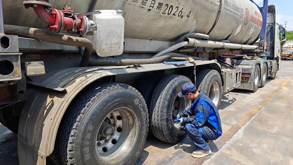 BPW 30 周年服务巡访:四月贵州,共谱服务新章 - 第5张 - 提加商用车网 BPW 30 周年服务巡访:四月贵州,共谱服务新章 - 第5张