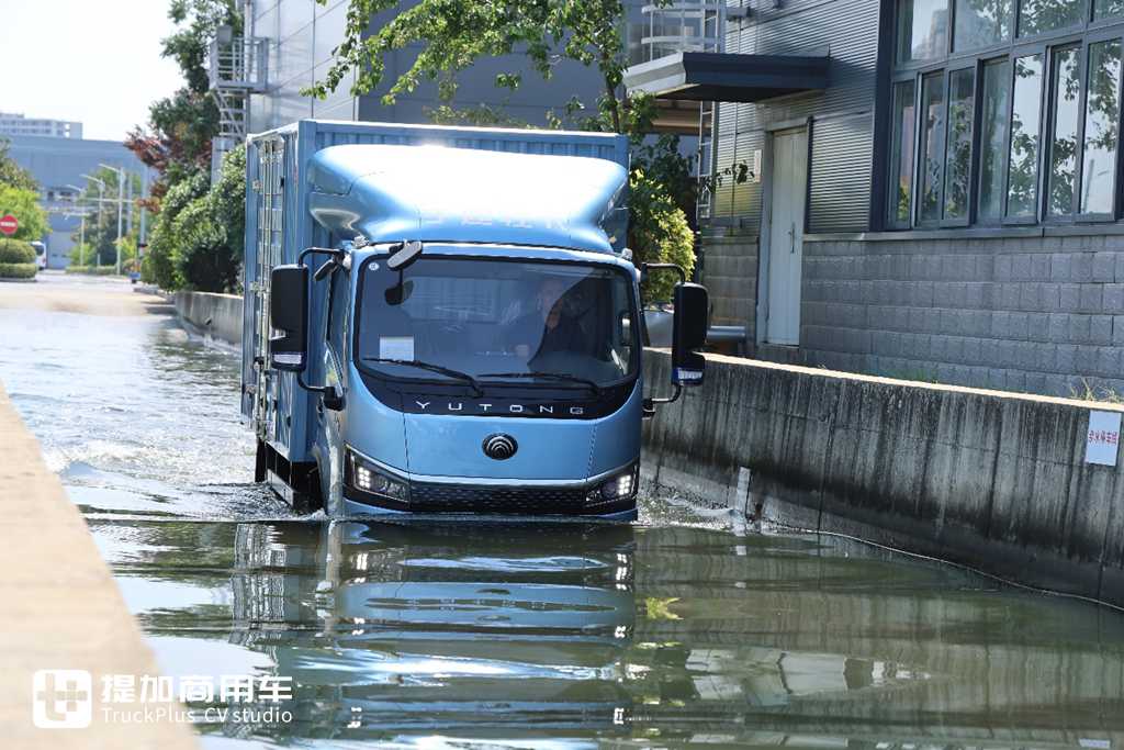176度大电量,600公里长续航,油电同续航的宇通T5电动轻卡有多强? - 第7张 - 提加商用车网 176度大电量,600公里长续航,油电同续航的宇通T5电动轻卡有多强? - 第7张