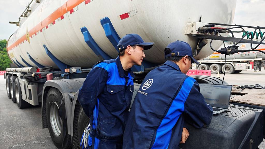 BPW 30 周年服务巡访:四月贵州,共谱服务新章 - 第7张 - 提加商用车网 BPW 30 周年服务巡访:四月贵州,共谱服务新章 - 第7张