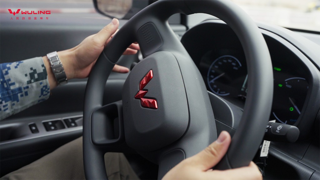 6.88万元起！全球首款6万级增程后驱MPV五菱宏光增程版正式上市 - 第7张