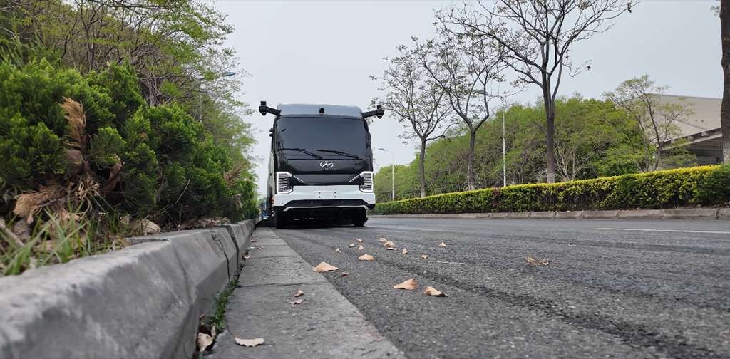 智慧环卫迈入“AI+时代”!苏州金龙无人清扫车亮相国家最强经开区 - 第3张 - 提加商用车网 智慧环卫迈入“AI+时代”!苏州金龙无人清扫车亮相国家最强经开区 - 第3张