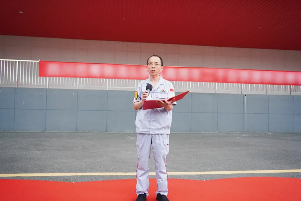 龙行天下 以客为先 龙擎3.0再拓版图!20台东风天龙KL交付SCBS物流 - 第2张 - 提加商用车网 龙行天下 以客为先 龙擎3.0再拓版图!20台东风天龙KL交付SCBS物流 - 第2张
