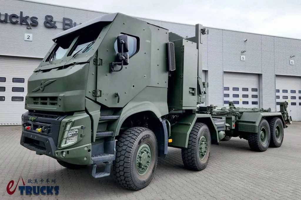 8×8驱动+防弹驾驶室,性能超强悍!实拍沃尔沃FMX军用越野重卡,和民用卡车有什么区别? - 第2张 - 提加商用车网 8×8驱动+防弹驾驶室,性能超强悍!实拍沃尔沃FMX军用越野重卡,和民用卡车有什么区别? - 第2张