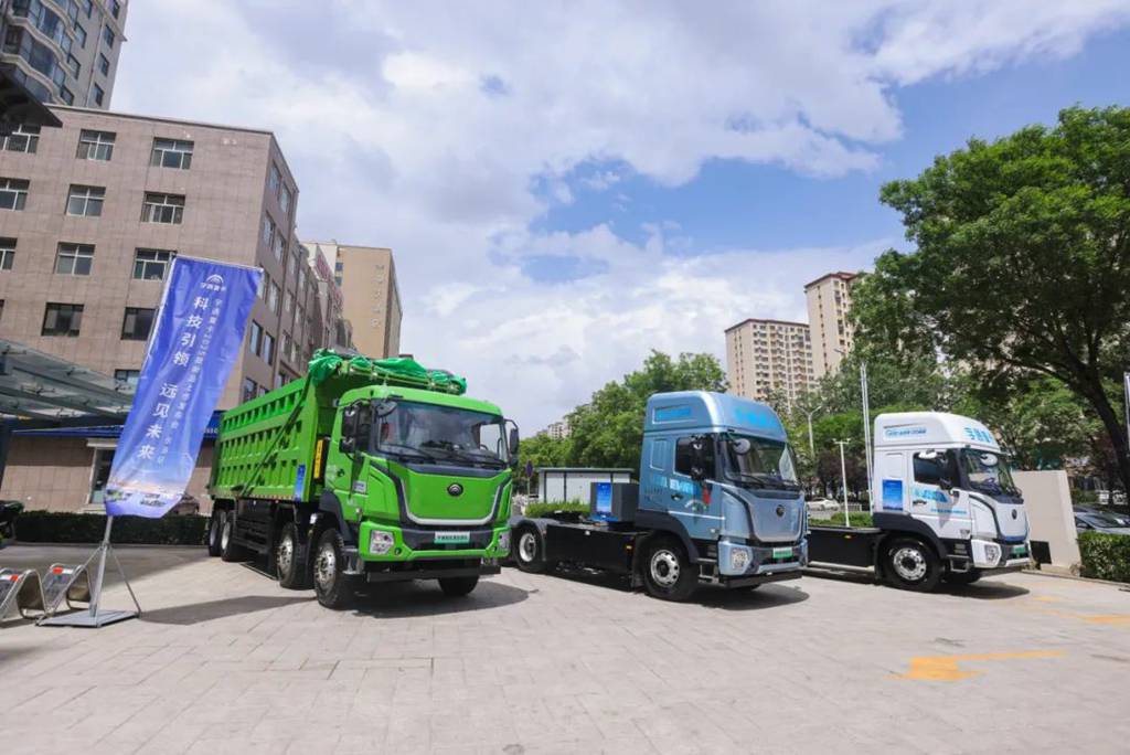 批量签售！宇通重卡2025款新品闪耀长治 - 第3张