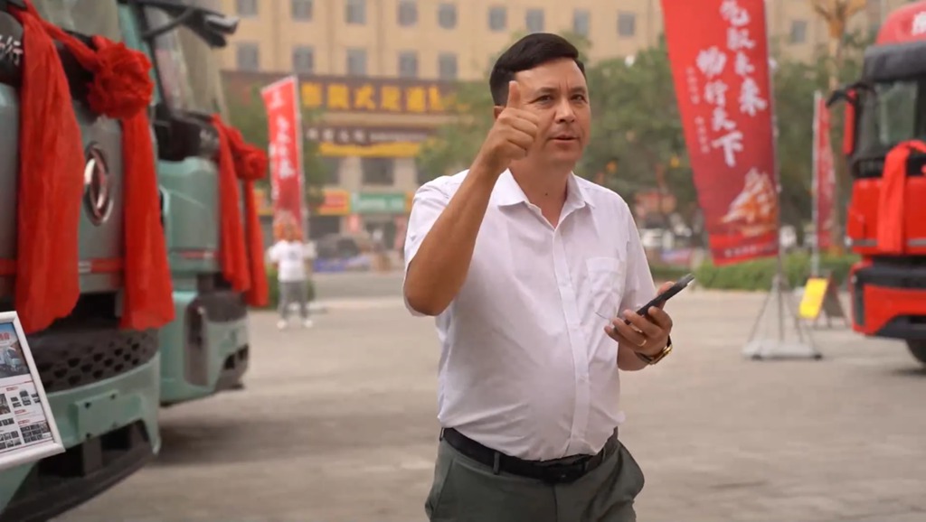 南疆首秀火爆开局!35辆订单开启库车物流高效运输新赛道 - 第6张 - 提加商用车网 南疆首秀火爆开局!35辆订单开启库车物流高效运输新赛道 - 第6张