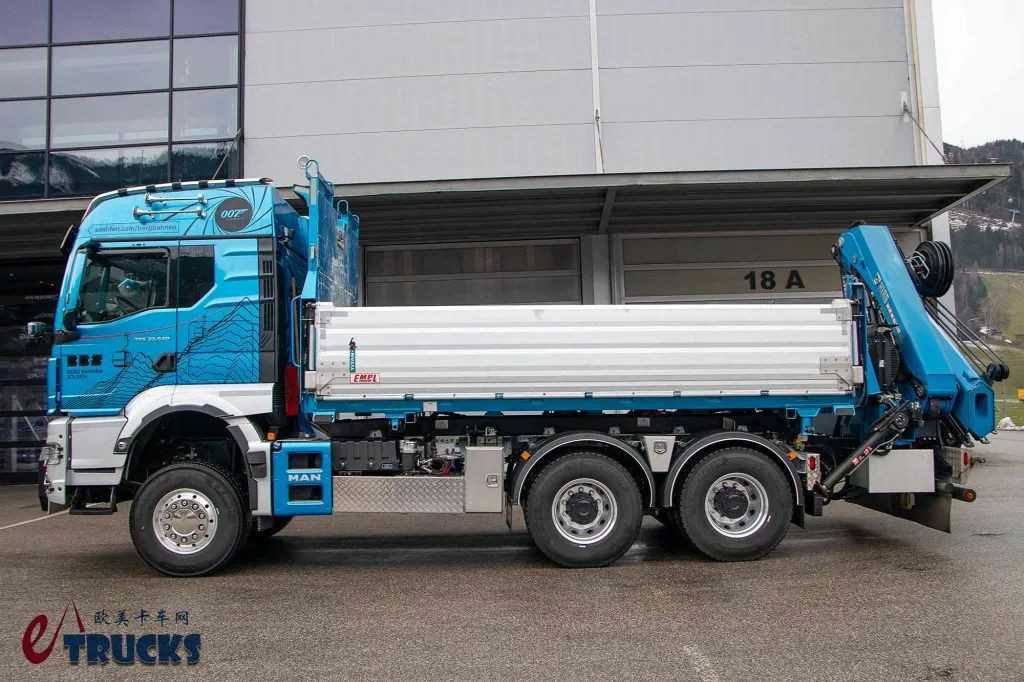 身披007涂装,6×6驱动+快换上装!这台曼恩TGS冬季维护卡车真特殊 - 第11张 - 提加商用车网 身披007涂装,6×6驱动+快换上装!这台曼恩TGS冬季维护卡车真特殊 - 第11张