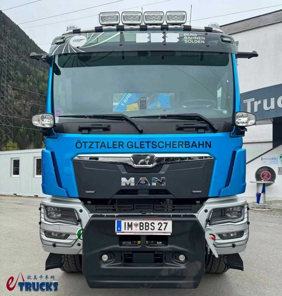 身披007涂装,6×6驱动+快换上装!这台曼恩TGS冬季维护卡车真特殊 - 第14张 - 提加商用车网 身披007涂装,6×6驱动+快换上装!这台曼恩TGS冬季维护卡车真特殊 - 第14张