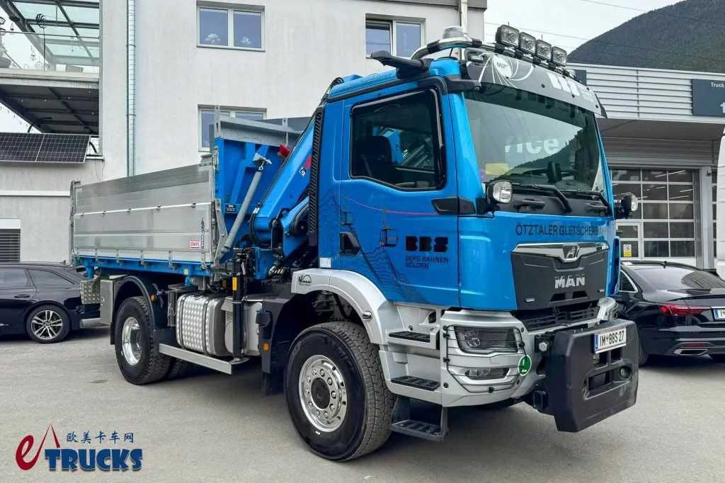 身披007涂装,6×6驱动+快换上装!这台曼恩TGS冬季维护卡车真特殊 - 第15张 - 提加商用车网 身披007涂装,6×6驱动+快换上装!这台曼恩TGS冬季维护卡车真特殊 - 第15张