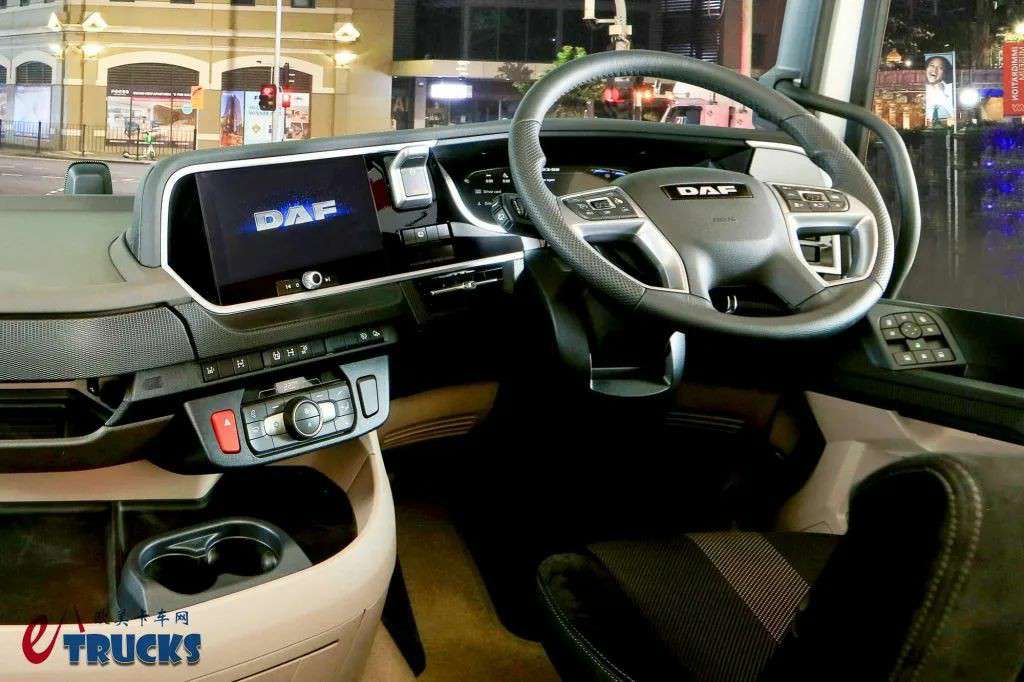 660匹达夫王来袭!竟用康明斯发动机?澳版达夫XG+牵引车实拍评测 - 第17张 - 提加商用车网 660匹达夫王来袭!竟用康明斯发动机?澳版达夫XG+牵引车实拍评测 - 第17张