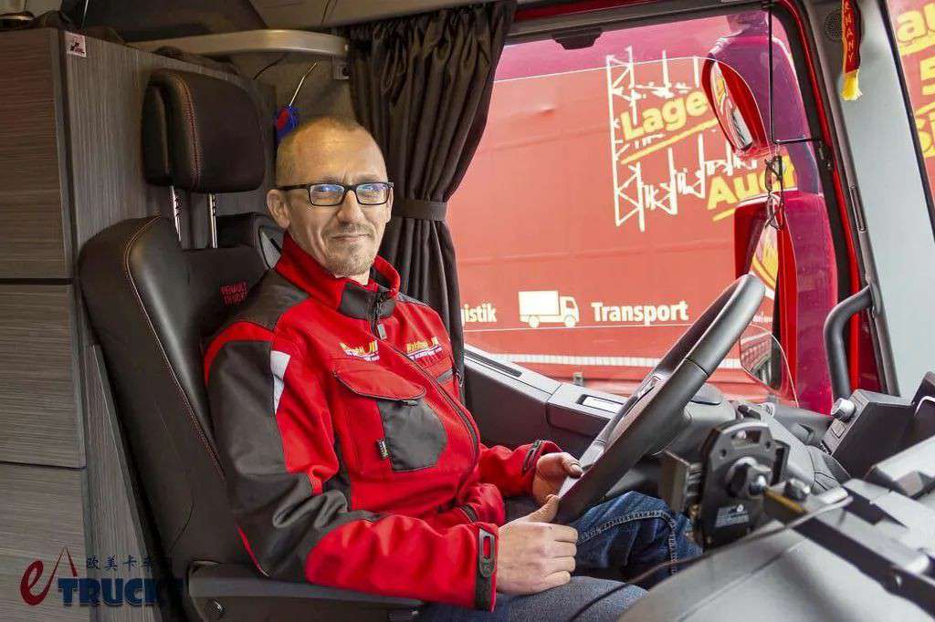 能热饭能洗漱，专为单人驾驶打造，雷诺T-High生活舱牵引车了解一下！ - 第18张