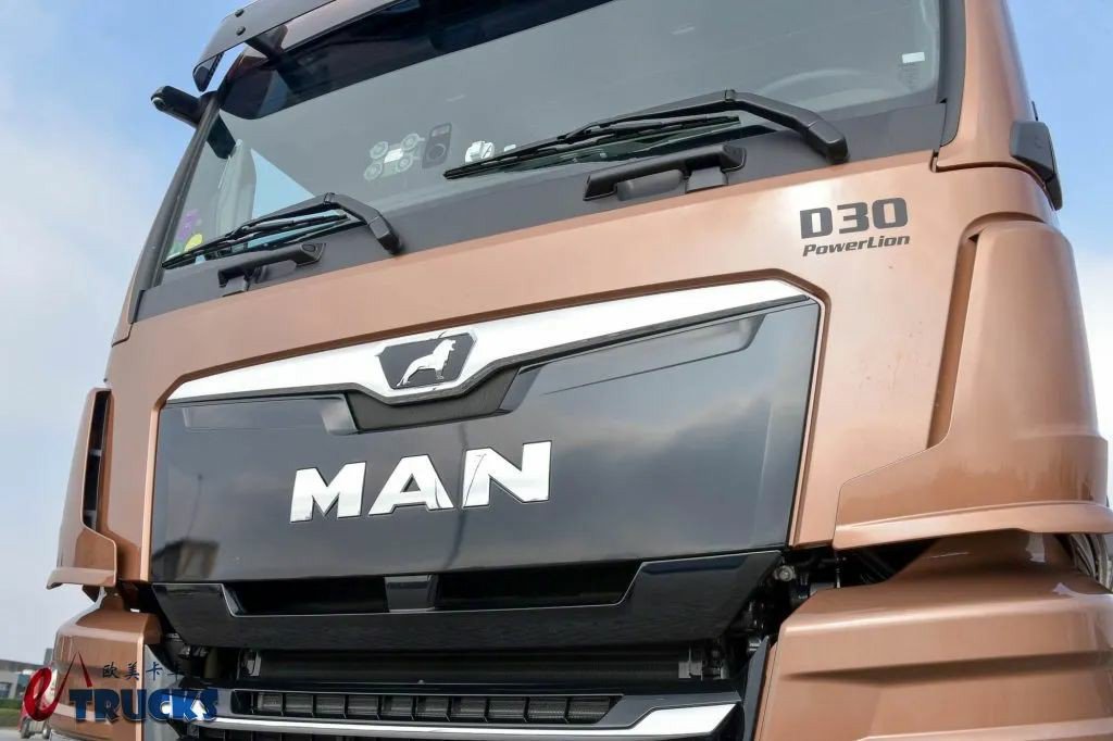 D30 PowerLion动力链来袭！百公里油耗24升？25年款曼恩TGX实拍评测 - 第3张