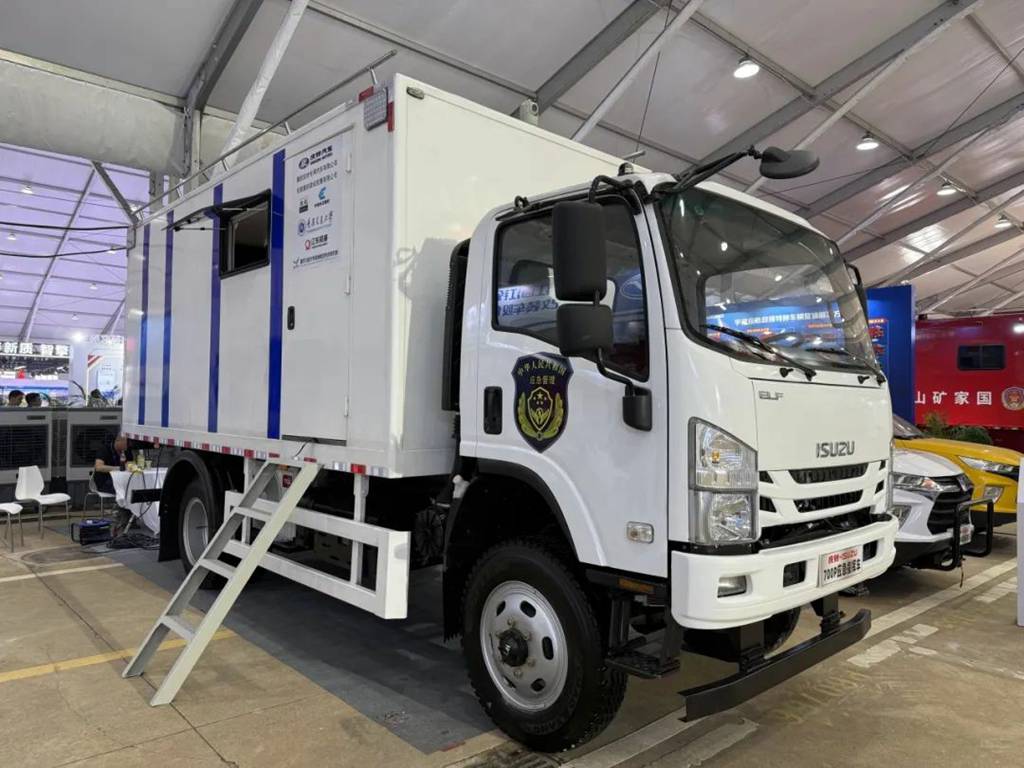 解锁应急救援新装备!庆铃携“王牌组合”点亮长沙工程机械展! - 第3张 - 提加商用车网 解锁应急救援新装备!庆铃携“王牌组合”点亮长沙工程机械展! - 第3张