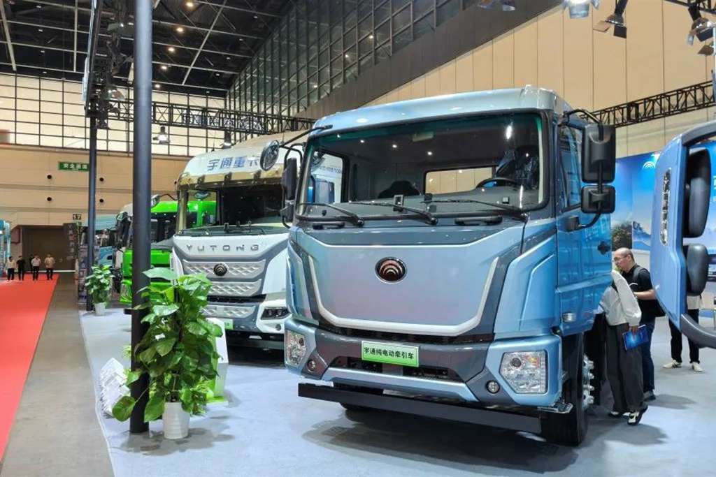 亮相氢能产业发展大会,宇通氢燃料重卡助力建设零碳未来 - 第5张 - 提加商用车网 亮相氢能产业发展大会,宇通氢燃料重卡助力建设零碳未来 - 第5张