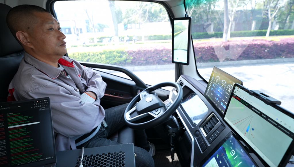 安全作业超2000公里!苏州金龙自动驾驶环卫车破解城市清洁痛点 - 第6张 - 提加商用车网 安全作业超2000公里!苏州金龙自动驾驶环卫车破解城市清洁痛点 - 第6张