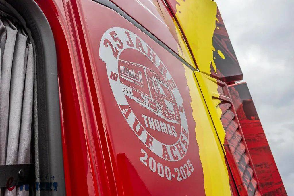 能热饭能洗漱，专为单人驾驶打造，雷诺T-High生活舱牵引车了解一下！ - 第7张