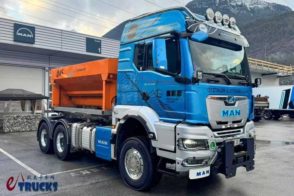 身披007涂装,6×6驱动+快换上装!这台曼恩TGS冬季维护卡车真特殊 - 第7张 - 提加商用车网 身披007涂装,6×6驱动+快换上装!这台曼恩TGS冬季维护卡车真特殊 - 第7张