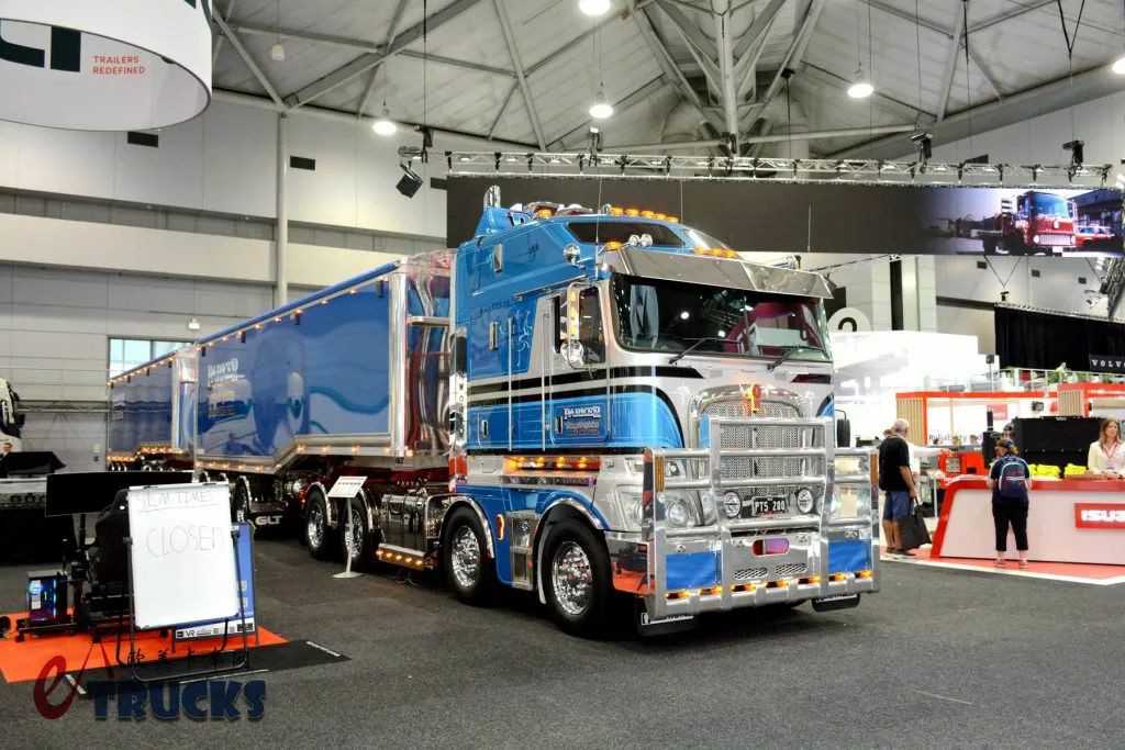 感受长头卡车的力量盛宴!还有美式平头卡车?带您逛2025布里斯班卡车展·美卡篇 - 第8张 - 提加商用车网 感受长头卡车的力量盛宴!还有美式平头卡车?带您逛2025布里斯班卡车展·美卡篇 - 第8张