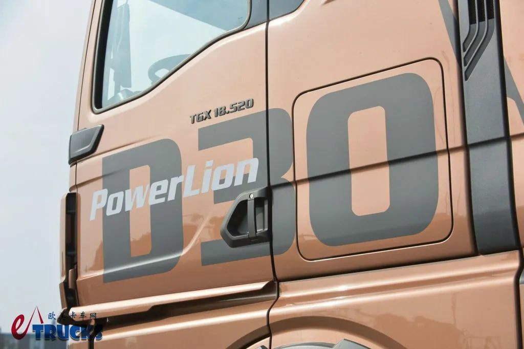 D30 PowerLion动力链来袭!百公里油耗24升?25年款曼恩TGX实拍评测 - 第8张 - 提加商用车网 D30 PowerLion动力链来袭!百公里油耗24升?25年款曼恩TGX实拍评测 - 第8张