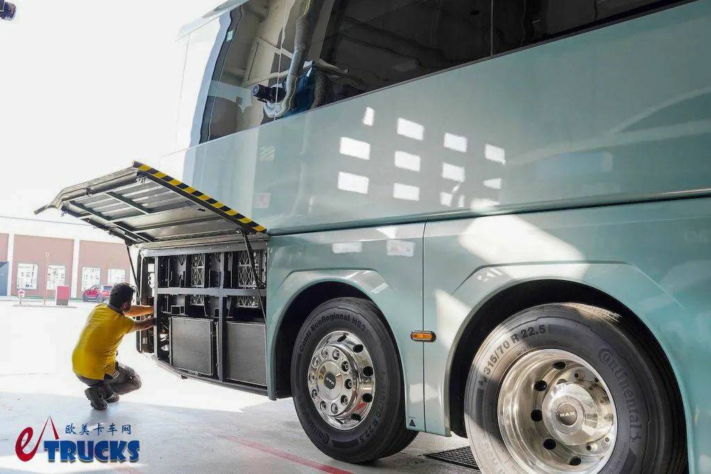 风阻低至0.31,续航里程达650公里!曼恩Lion’s Coach 14 E纯电动大巴来袭,实力几何? - 第9张 - 提加商用车网 风阻低至0.31,续航里程达650公里!曼恩Lion’s Coach 14 E纯电动大巴来袭,实力几何? - 第9张