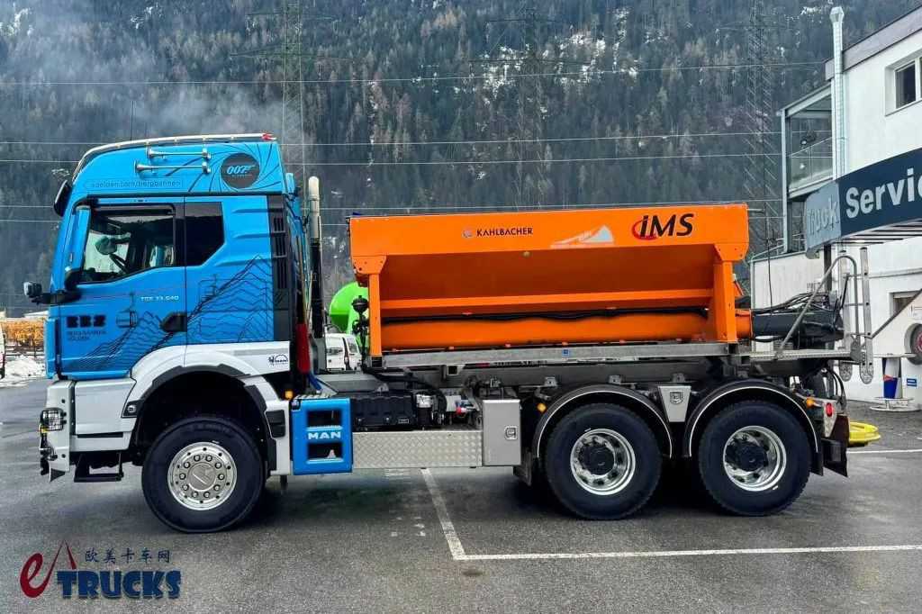 身披007涂装,6×6驱动+快换上装!这台曼恩TGS冬季维护卡车真特殊 - 第9张 - 提加商用车网 身披007涂装,6×6驱动+快换上装!这台曼恩TGS冬季维护卡车真特殊 - 第9张