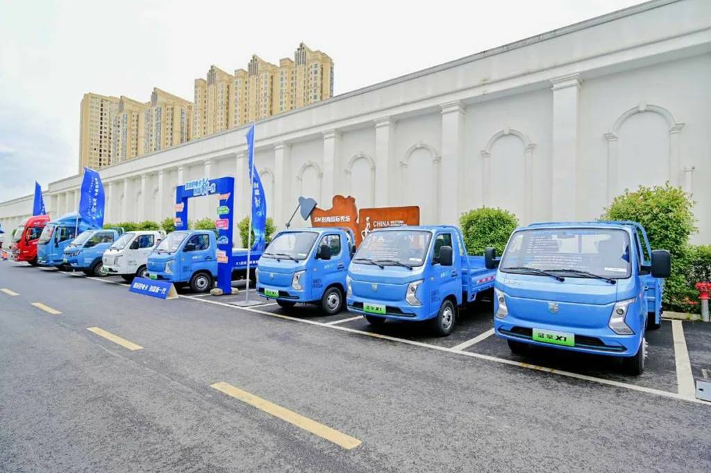 满载1.5T,一度电跑5公里!潍柴蓝擎X1开启小卡新世代! - 第1张 - 提加商用车网 满载1.5T,一度电跑5公里!潍柴蓝擎X1开启小卡新世代! - 第1张