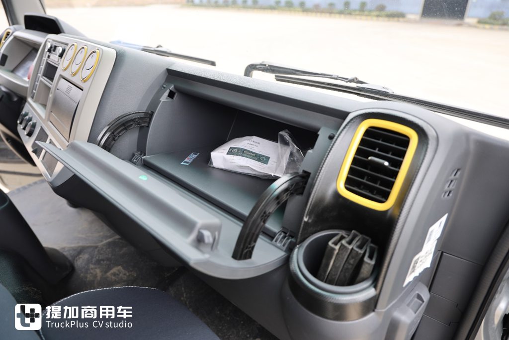 康明斯185马力+超强承载能力,东风康陆威这款新车可太强了 - 第12张 - 提加商用车网 康明斯185马力+超强承载能力,东风康陆威这款新车可太强了 - 第12张