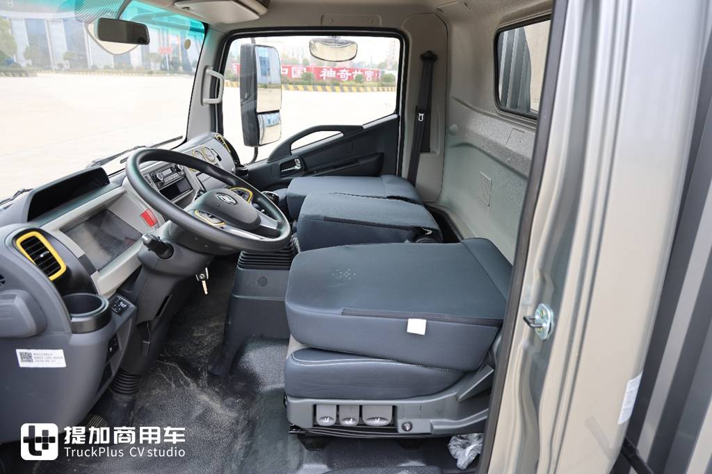 康明斯185马力+超强承载能力,东风康陆威这款新车可太强了 - 第13张 - 提加商用车网 康明斯185马力+超强承载能力,东风康陆威这款新车可太强了 - 第13张