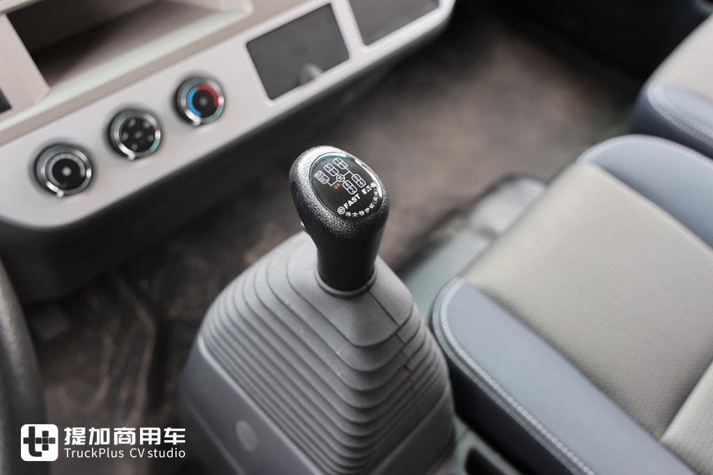 康明斯185马力+超强承载能力,东风康陆威这款新车可太强了 - 第15张 - 提加商用车网 康明斯185马力+超强承载能力,东风康陆威这款新车可太强了 - 第15张