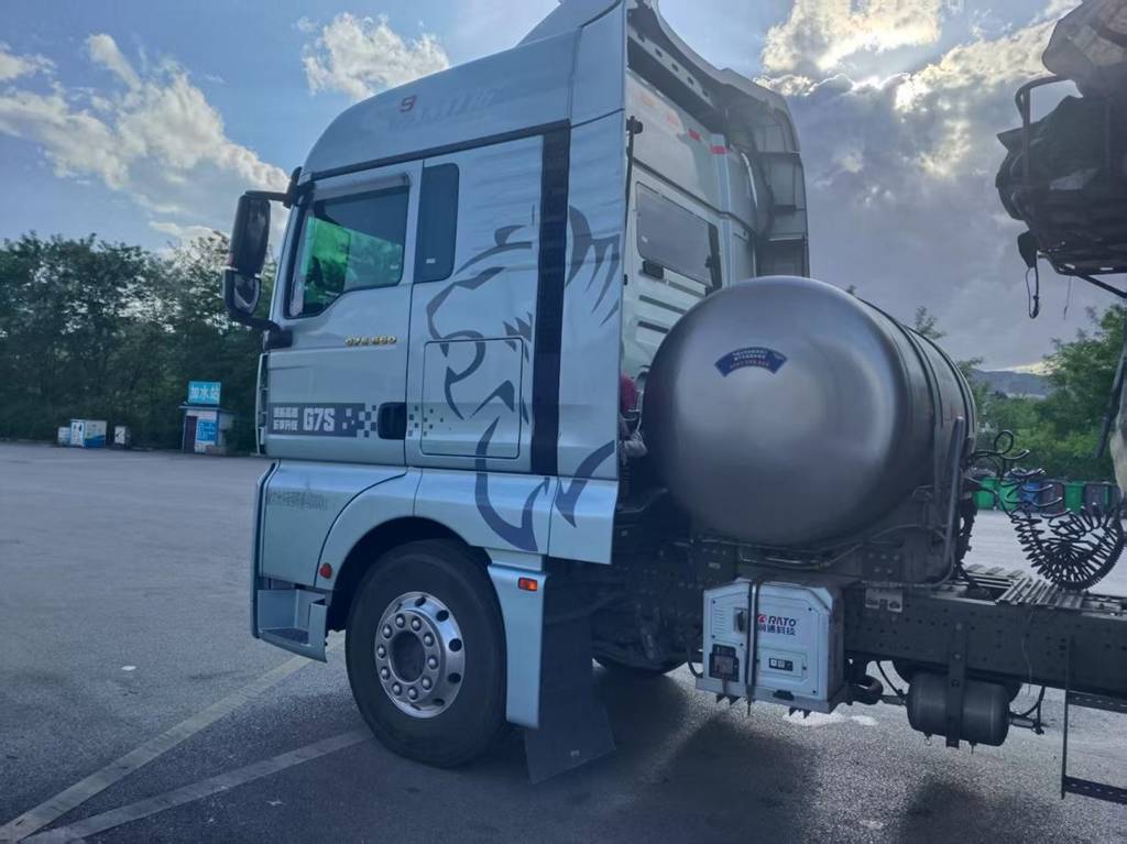 【卡友亲测力荐】汕德卡G7S燃气车:可靠刻进基因,节气跑出“钞”能力! - 第2张 - 提加商用车网 【卡友亲测力荐】汕德卡G7S燃气车:可靠刻进基因,节气跑出“钞”能力! - 第2张