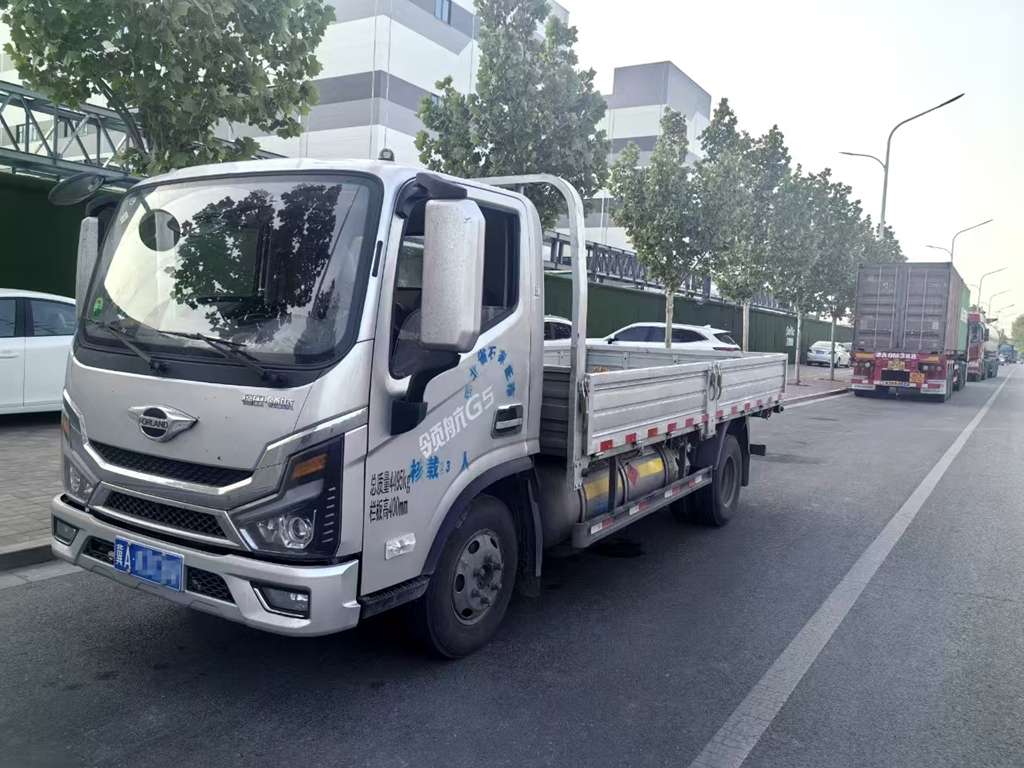 领航大G-LNG轻卡试用实录 TA如何帮卡友破解运营困境 - 第2张