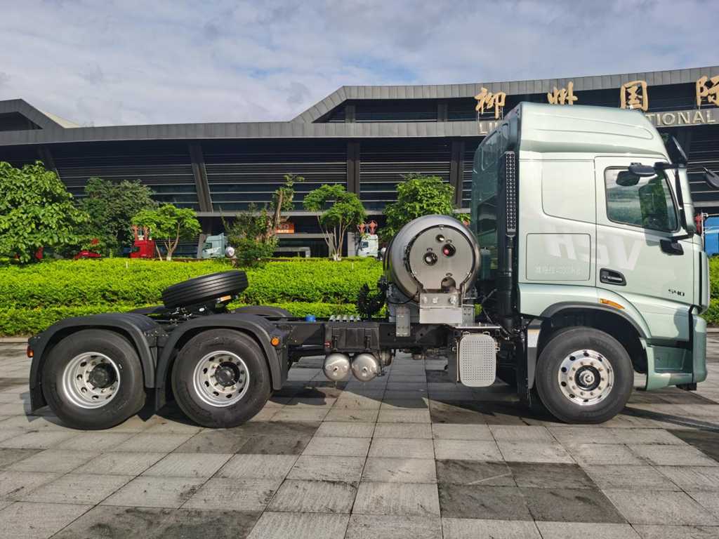 国四置换至高省11万!乘龙H5V创富版LNG牵引车重磅来袭 - 第2张 - 提加商用车网 国四置换至高省11万!乘龙H5V创富版LNG牵引车重磅来袭 - 第2张