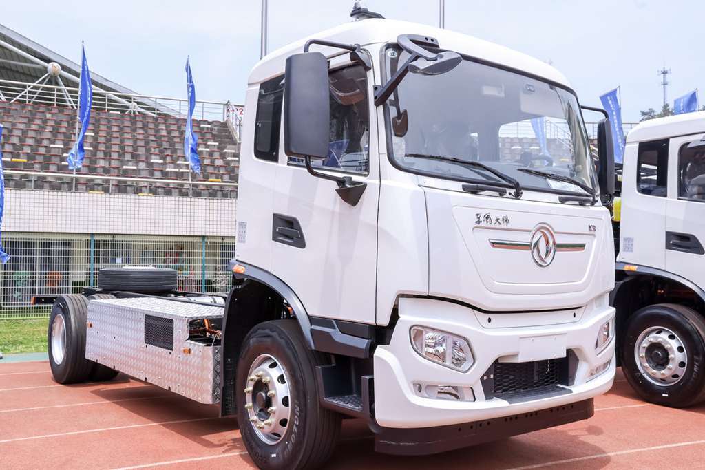 共建生态新高地,东风商用车亮相2025专用车产业创新发展大会暨专用车科技展 - 第6张 - 提加商用车网 共建生态新高地,东风商用车亮相2025专用车产业创新发展大会暨专用车科技展 - 第6张