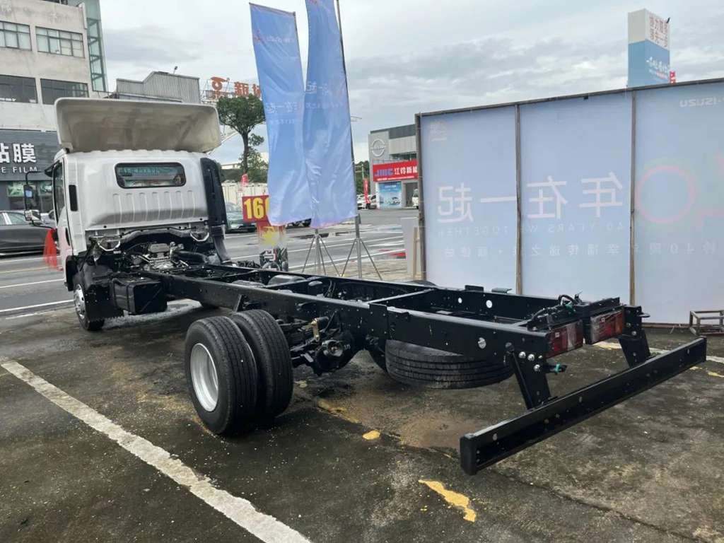 硬核品质再延续！庆铃五十铃全新KV800轻卡满足多场景需求 - 第2张