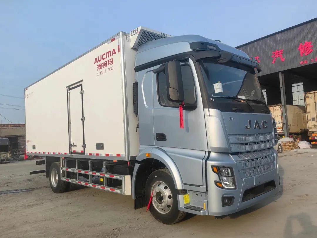 一条龙配置免改装,选江淮格尔发冷链1号做运输“鲜”锋! - 第2张 - 提加商用车网 一条龙配置免改装,选江淮格尔发冷链1号做运输“鲜”锋! - 第2张