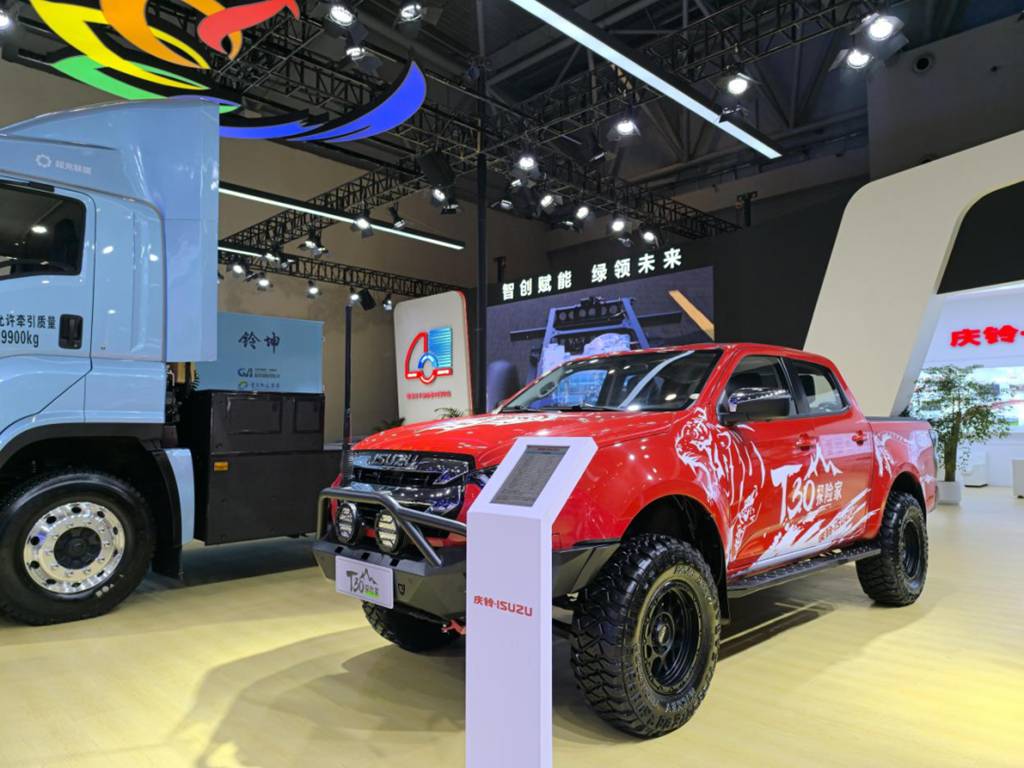 硬核实力征服全地形!庆铃T30探险家领航高端皮卡新纪元 - 第2张 - 提加商用车网 硬核实力征服全地形!庆铃T30探险家领航高端皮卡新纪元 - 第2张