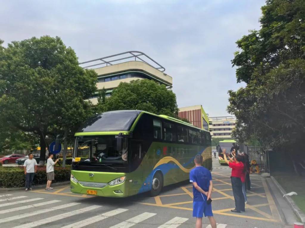 安凯客车变身“985逐梦专列” 合肥公交暖心护航高考路 - 第4张 - 提加商用车网 安凯客车变身“985逐梦专列” 合肥公交暖心护航高考路 - 第4张