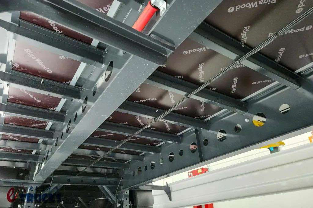 折合人民币18万!欧洲最便宜的侧帘挂车,全身大牌配件,Wielton EVO怎么做到的? - 第12张 - 提加商用车网 折合人民币18万!欧洲最便宜的侧帘挂车,全身大牌配件,Wielton EVO怎么做到的? - 第12张