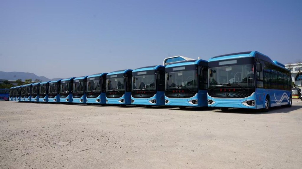 金龙新能源公交车批量交付重庆,“渝”见山城绿色出行 - 第1张 - 提加商用车网 金龙新能源公交车批量交付重庆,“渝”见山城绿色出行 - 第1张