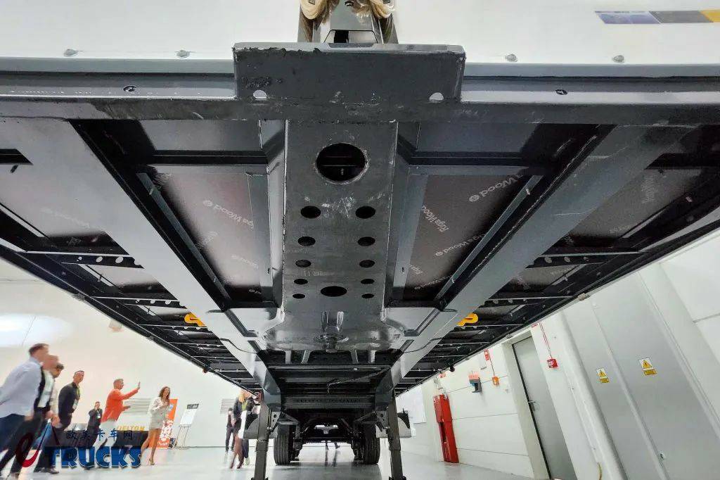 折合人民币18万!欧洲最便宜的侧帘挂车,全身大牌配件,Wielton EVO怎么做到的? - 第13张 - 提加商用车网 折合人民币18万!欧洲最便宜的侧帘挂车,全身大牌配件,Wielton EVO怎么做到的? - 第13张