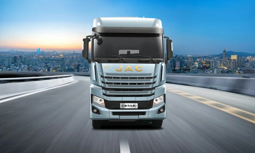 江淮跨越K7大马力+超可靠=干线物流“赚钱神器” - 第1张 - 提加商用车网 江淮跨越K7大马力+超可靠=干线物流“赚钱神器” - 第1张