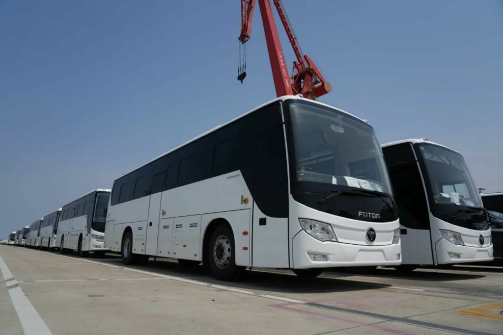 北汽福田60台CNG客车驶入卡塔尔，助力当地公共交通绿色转型 - 第1张
