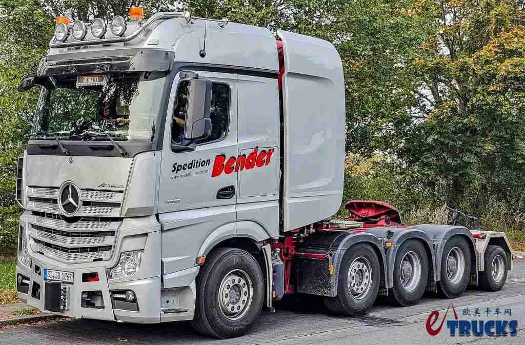 牵引车后还带“挂车桥”?风电运输利器,这台奔驰Actros大件牵引车不一样 - 第1张 - 提加商用车网 牵引车后还带“挂车桥”?风电运输利器,这台奔驰Actros大件牵引车不一样 - 第1张