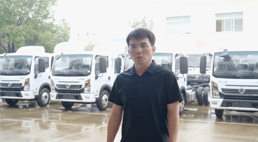 首批全新东风多利卡康陆威轻卡交付盛辉物流,东康D2.5动力启航城际高效新程 - 第6张 - 提加商用车网 首批全新东风多利卡康陆威轻卡交付盛辉物流,东康D2.5动力启航城际高效新程 - 第6张