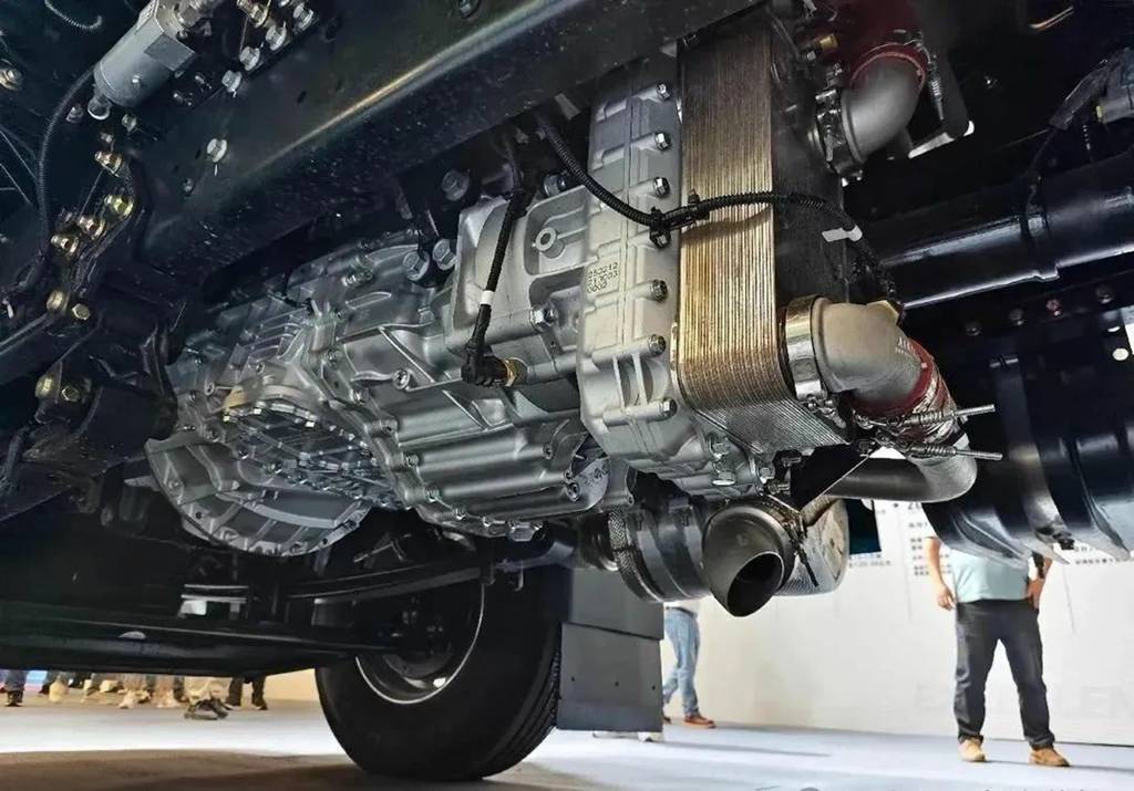 39.99万元买630马力燃气车 还送一台奇瑞冰淇淋!看奇瑞商用车全新“金凤凰”重卡 - 第24张 - 提加商用车网 39.99万元买630马力燃气车 还送一台奇瑞冰淇淋!看奇瑞商用车全新“金凤凰”重卡 - 第24张