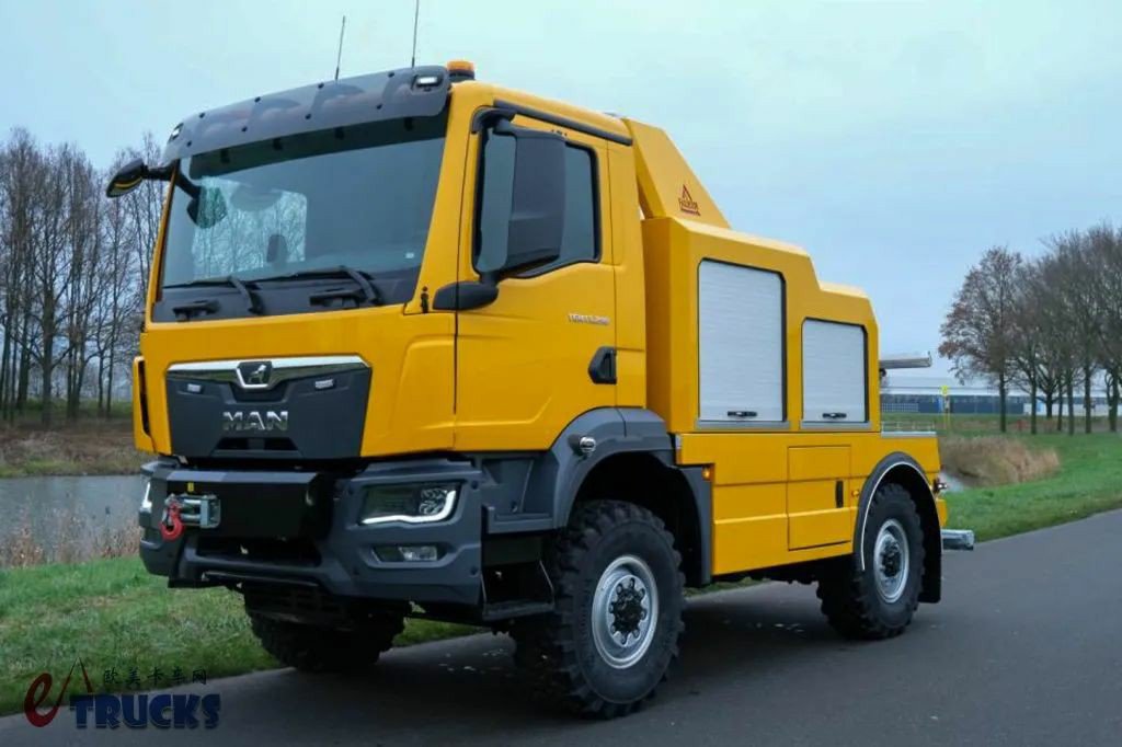 4×4全驱越野性能强,车身结构超紧凑!曼恩TGM四驱清障车实拍 - 第4张 - 提加商用车网 4×4全驱越野性能强,车身结构超紧凑!曼恩TGM四驱清障车实拍 - 第4张