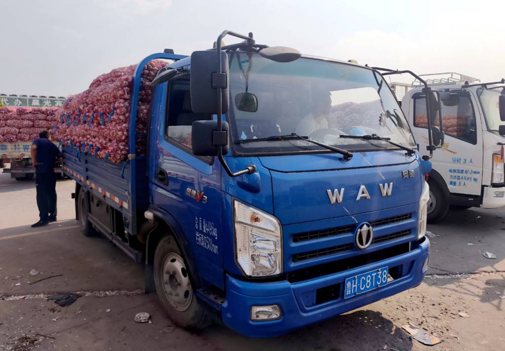 城市运输的明智之选——飞碟奥驰V6(原飞碟奥驰V3) “蒜你行” - 第4张 - 提加商用车网 城市运输的明智之选——飞碟奥驰V6(原飞碟奥驰V3) “蒜你行” - 第4张