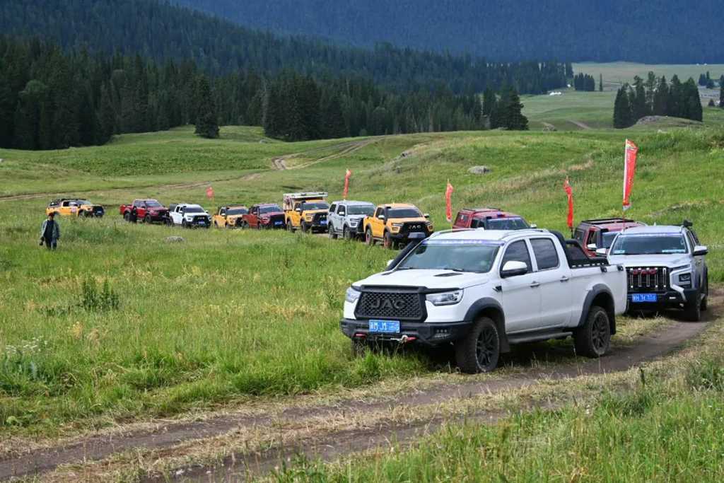 江淮悍途PHEV，打开“神的自留地”：一场阿勒泰的文学越野朝圣 - 第4张