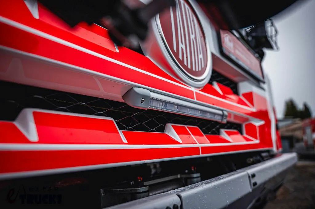 风冷V8+全轮转向,通过性超强!如此短小精悍的太脱拉Force消防车见过吗 - 第6张 - 提加商用车网 风冷V8+全轮转向,通过性超强!如此短小精悍的太脱拉Force消防车见过吗 - 第6张